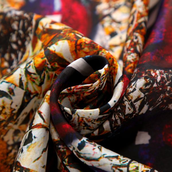 Pañuelo Seda Corazón de Granada - Imagen 3