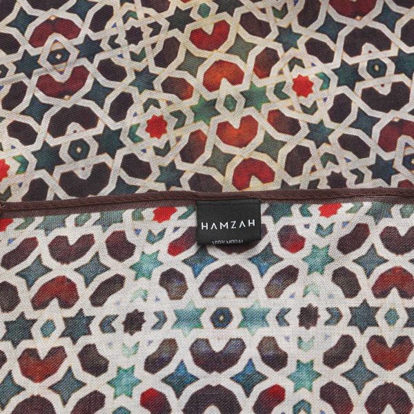Estampado del Pañuelo Modal Gannat con etiqueta interior Hamzah Modal visible