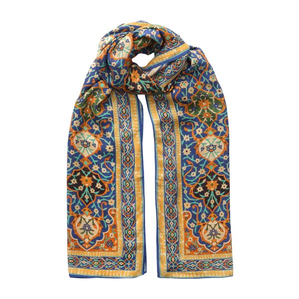 Pañuelo Modal itr enrollado en óvalo sobre fondo blanco, estampado floral persa en azul cobalto y naranja