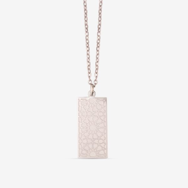 Colgante Placa Geometrías Plata con lacería nazarí grabada sobre placa rectangular