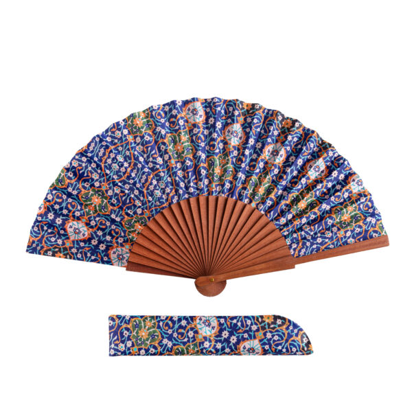 Abanico de satén Itr, 23 cm, con estampado de mosaicos de Al Ándalus — Munira & Hamzah