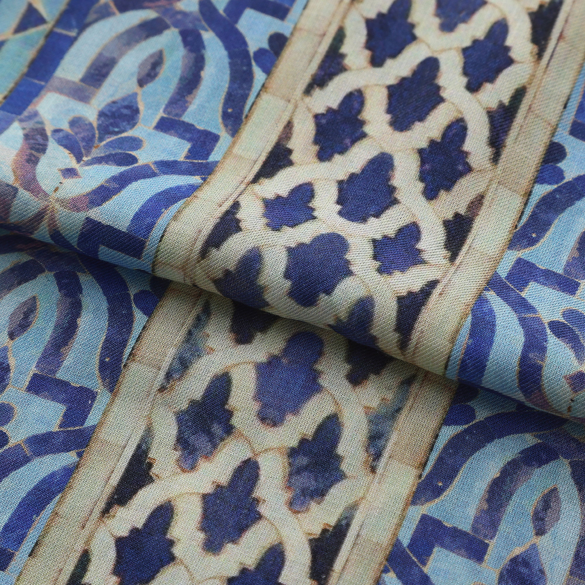 Pañuelo Modal Almunia — detalle del tejido 2