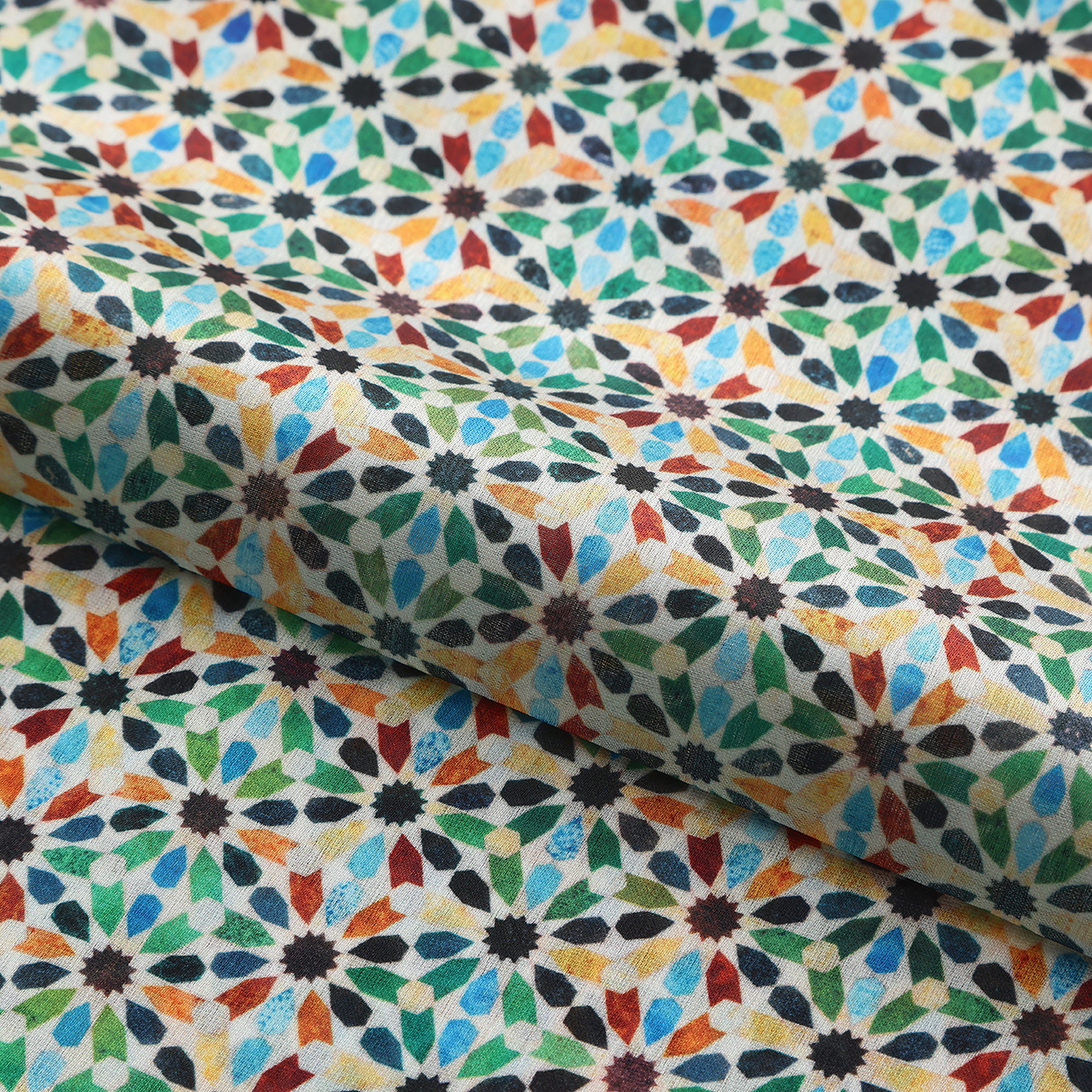 Pañuelo Naima, Poly Satin, 180 x 65 cm — detalle del tejido 2