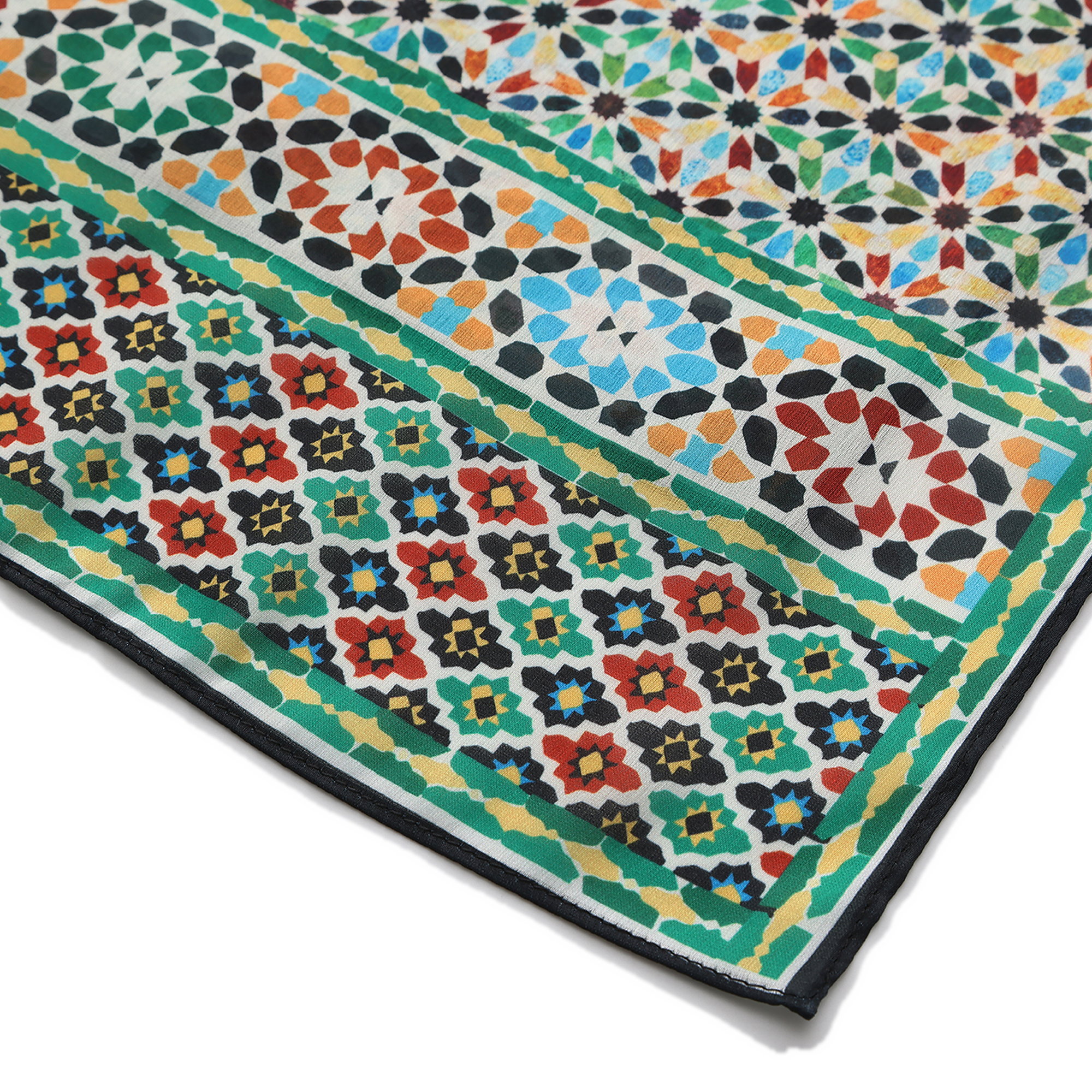 Pañuelo Naima, Poly Satin, 180 x 65 cm — detalle del tejido 6