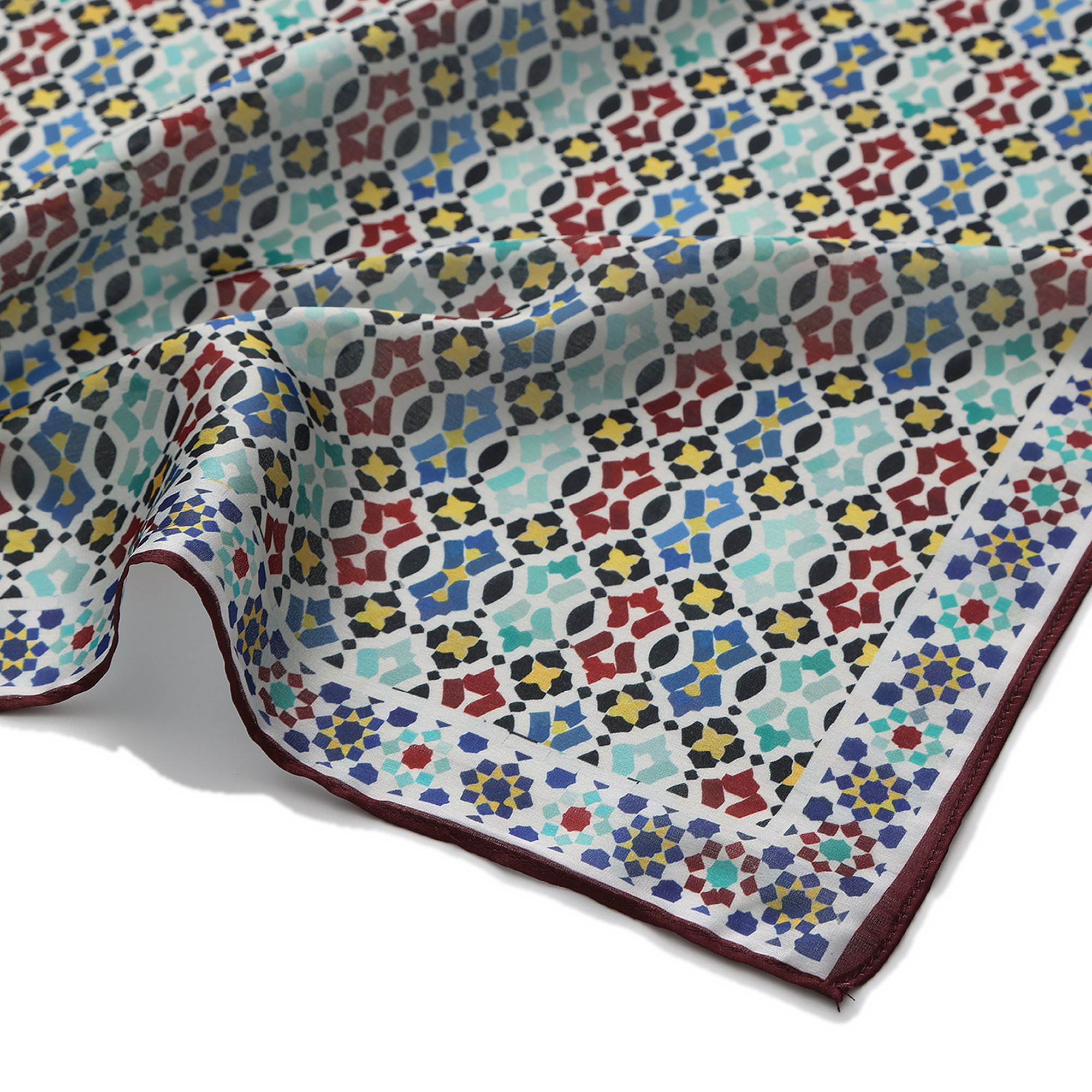 Pañuelo Zahira, Poly Satin, 70 x 70 cm — detalle del tejido 2