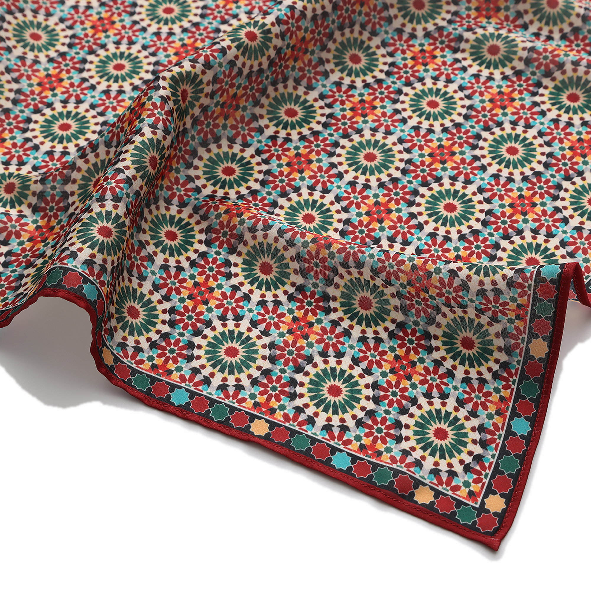 Pañuelo Zubaida, Poly Satin, 70 x 70 cm — detalle del tejido 2