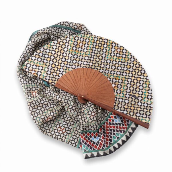 Conjunto de pañuelo y abanico Hub al por mayor